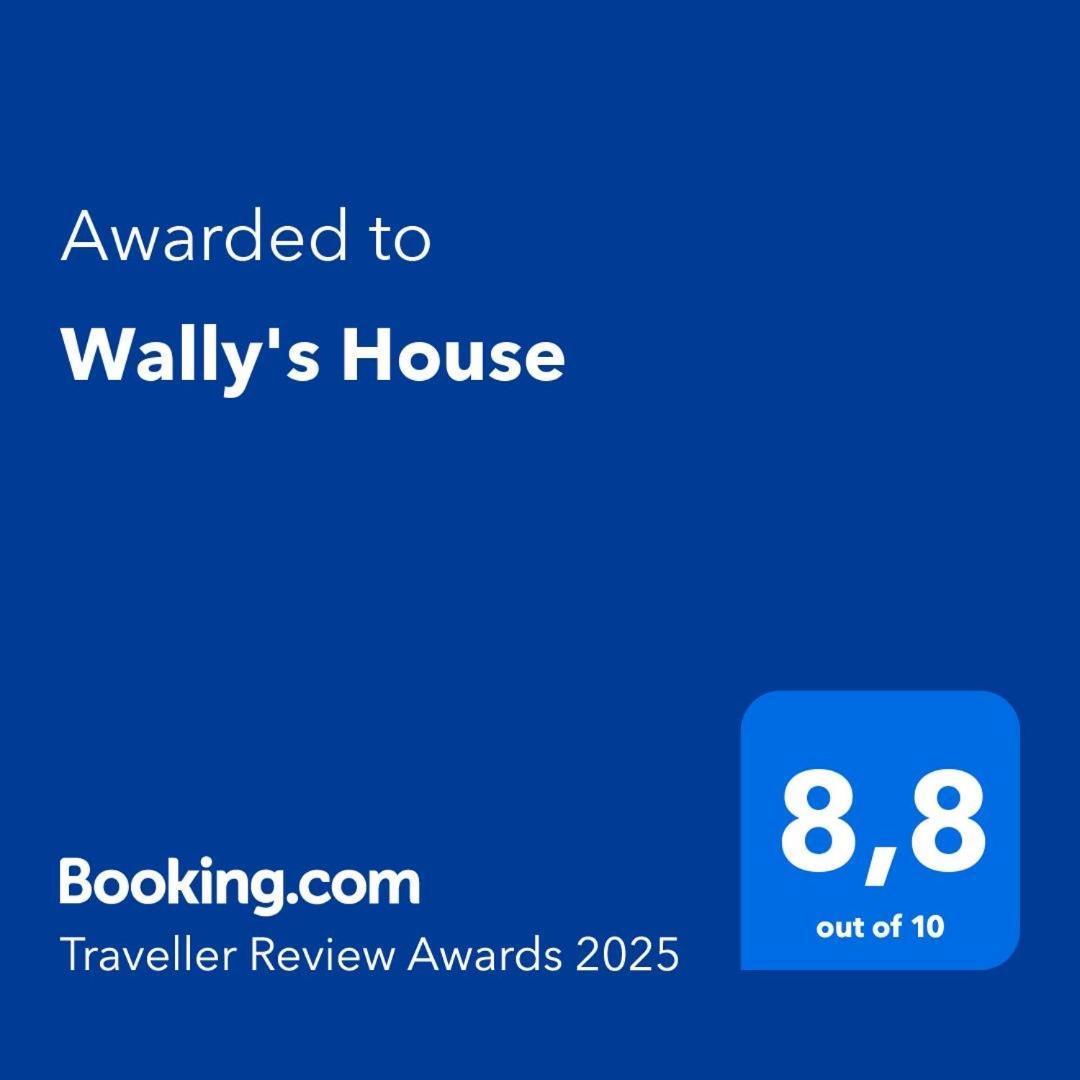 Wally's House San Remo